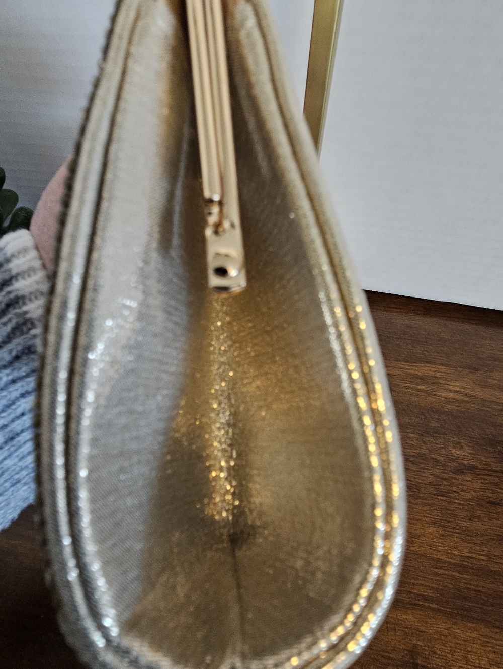 Prezzo Gold Tone Metal Rhinestone Crystal Clutch Evening Bag Crossbody Chain Nwt - Picture 4 of 7